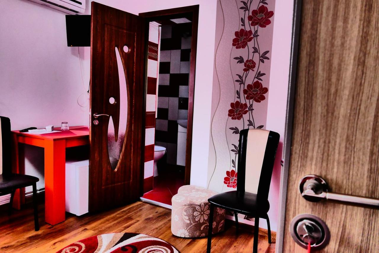 Pensiunea Roua Florilor Otel Anina Dış mekan fotoğraf