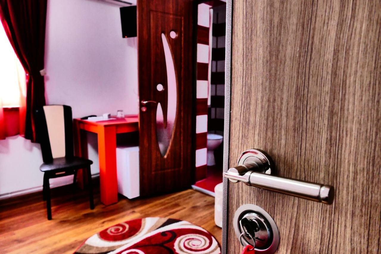 Pensiunea Roua Florilor Otel Anina Dış mekan fotoğraf