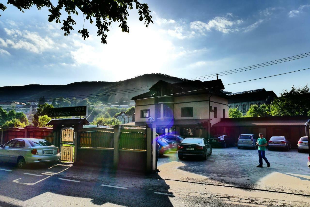 Pensiunea Roua Florilor Otel Anina Dış mekan fotoğraf