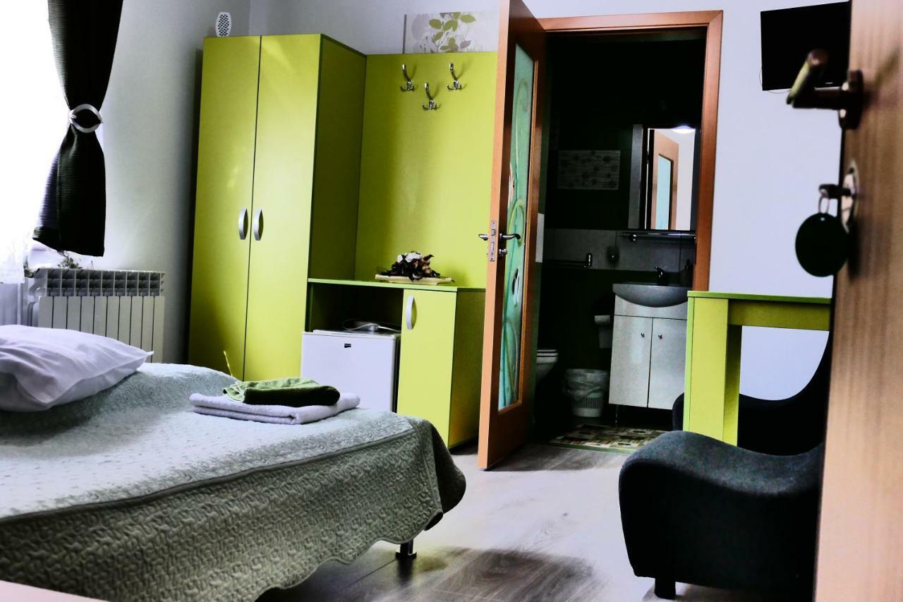 Pensiunea Roua Florilor Otel Anina Dış mekan fotoğraf
